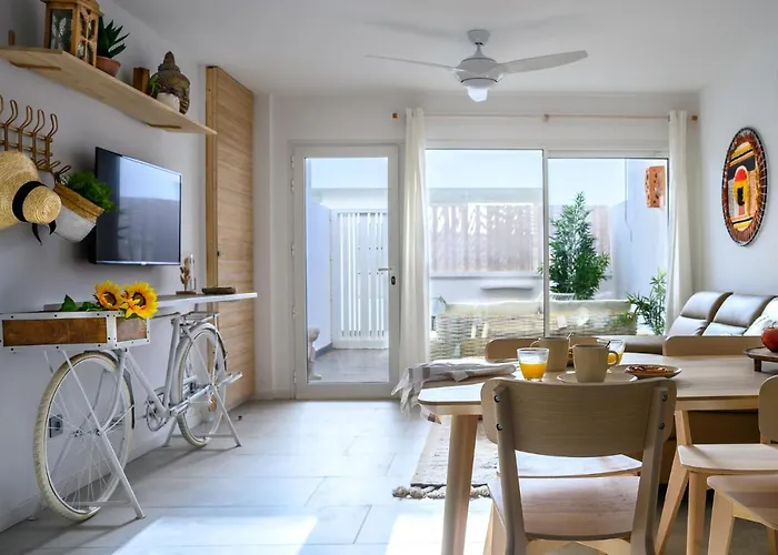 Casa vacanze La Islena House - Near The Beach, Air-con, Fast Wifi And Sat Tv By Lanzarote