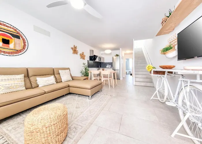 La Islena House - Near The Beach, Air-con, Fast Wifi And Sat Tv By Lanzarote Casa vacanze *