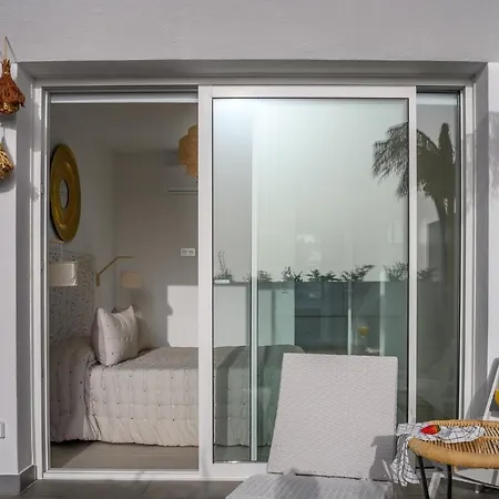 La Islena House - Near The Beach, Air-con, Fast Wifi And Sat Tv By Lanzarote *