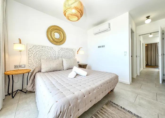 Dom wakacyjny La Islena House - Near The Beach, Air-con, Fast Wifi And Sat Tv By Lanzarote