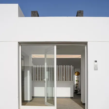 Ferienhaus La Islena House - Near The Beach, Air-con, Fast Wifi And Sat Tv By Lanzarote *