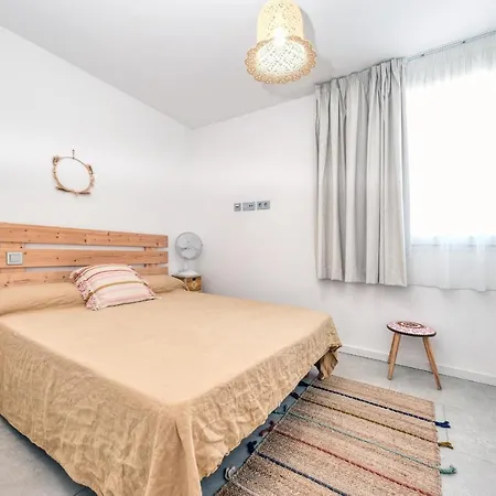 La Islena House - Near The Beach, Air-con, Fast Wifi And Sat Tv By Lanzarote 펜션 플라야블랑카